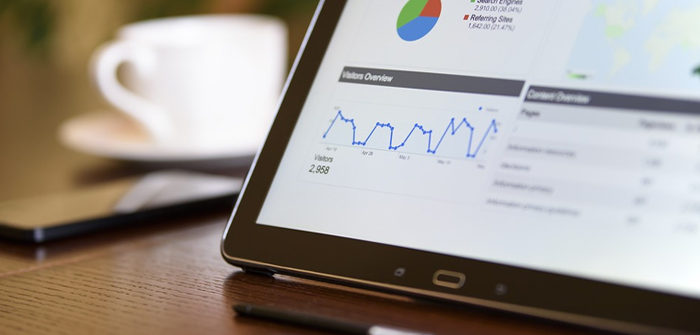 5 internet marketing tip for better business, picture of a tablet with google analytics on it and a coffee cup in the background for internet marketing tips
